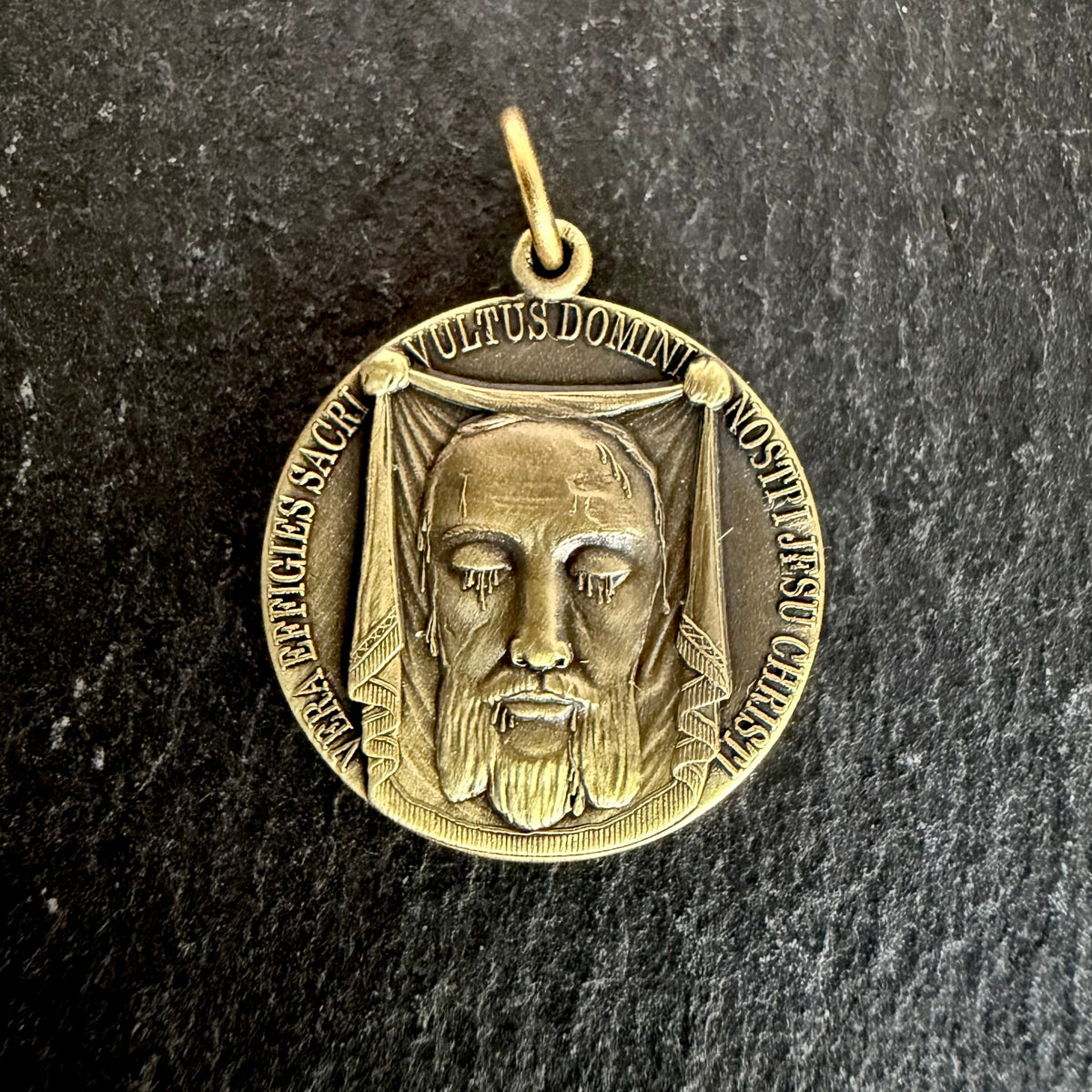 Holy Face Medal (Veil of Veronica) w/ Pieta: 3/4" PEWTER- Bronze