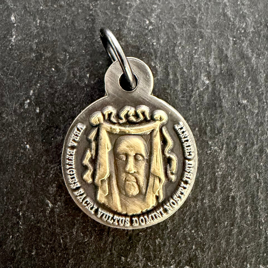 Holy Face Medal (Veil of Veronica) w/ Pieta: 5/8" ALLOY- Two-tone (Silver/Gold)