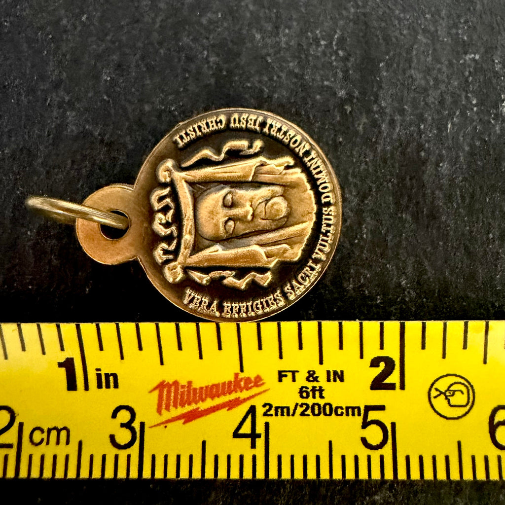 Holy Face Medal (Veil of Veronica) w/ Pieta: 5/8" ALLOY- Antique Gold